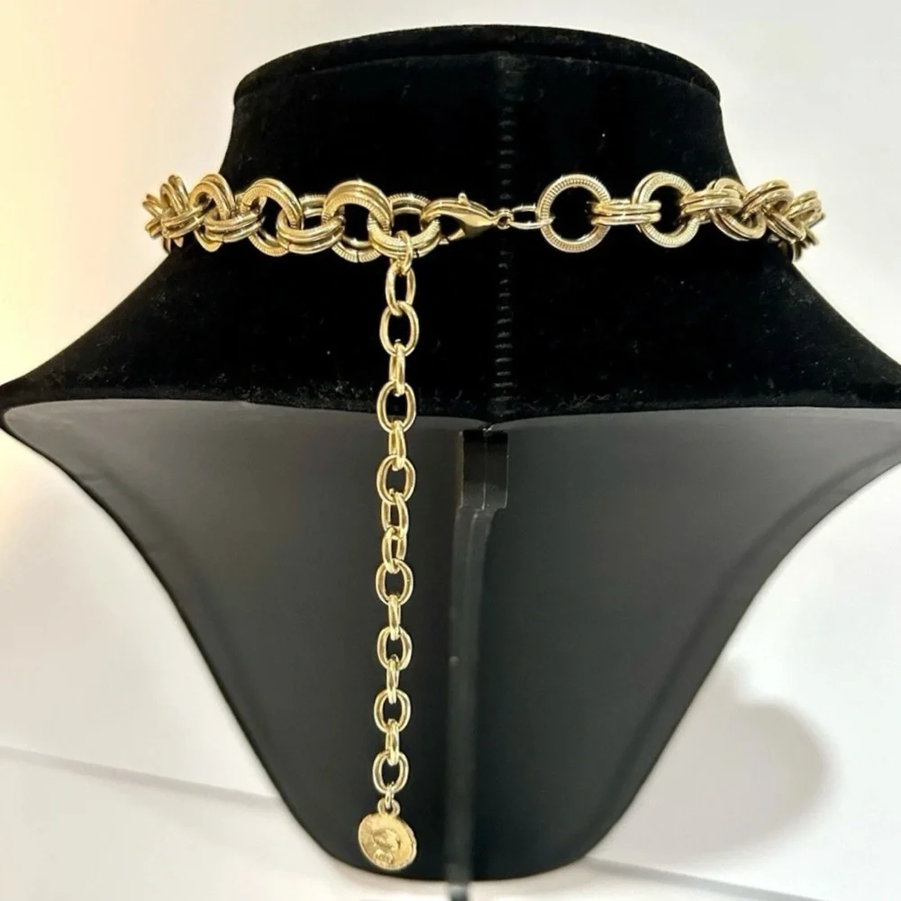 R.J. GRAZIANO Vintage Rhinestone Maltese Cross Pendant Necklace - Picture 8 of 11